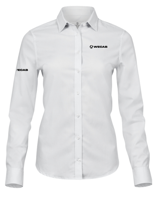 Figursydd damstretchblus med pärlknappar